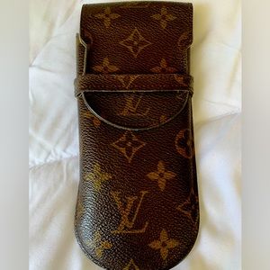 Louis Vuitton Sunglass case, 💯 Authentic, very clean $225